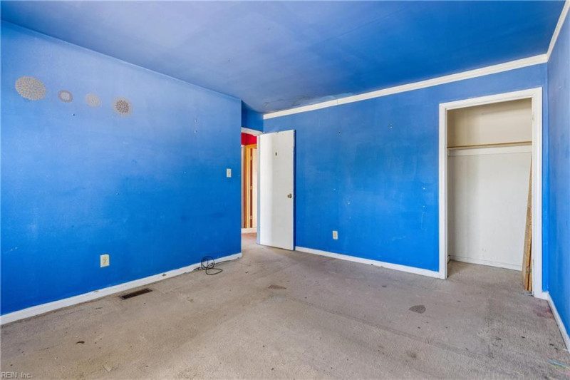 Photo 29 of 45 residential for sale in Portsmouth virginia