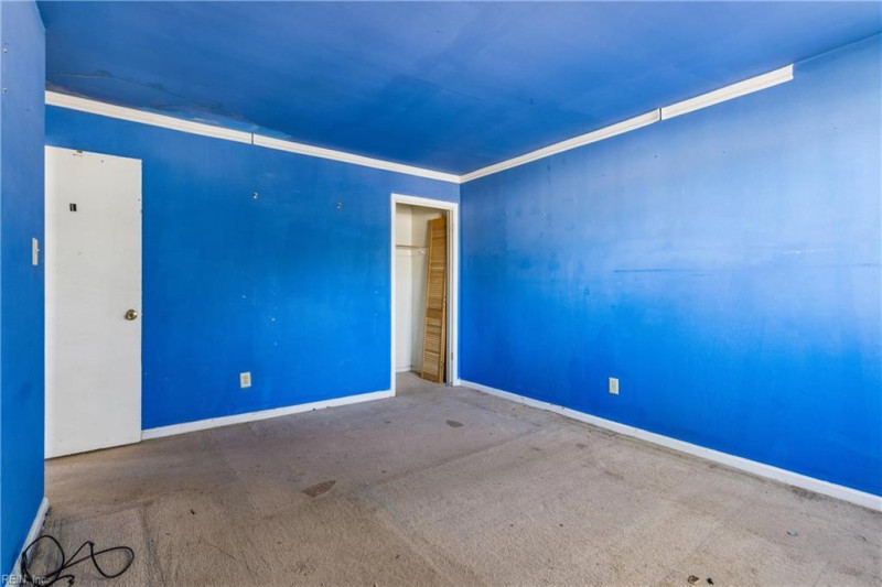 Photo 30 of 45 residential for sale in Portsmouth virginia