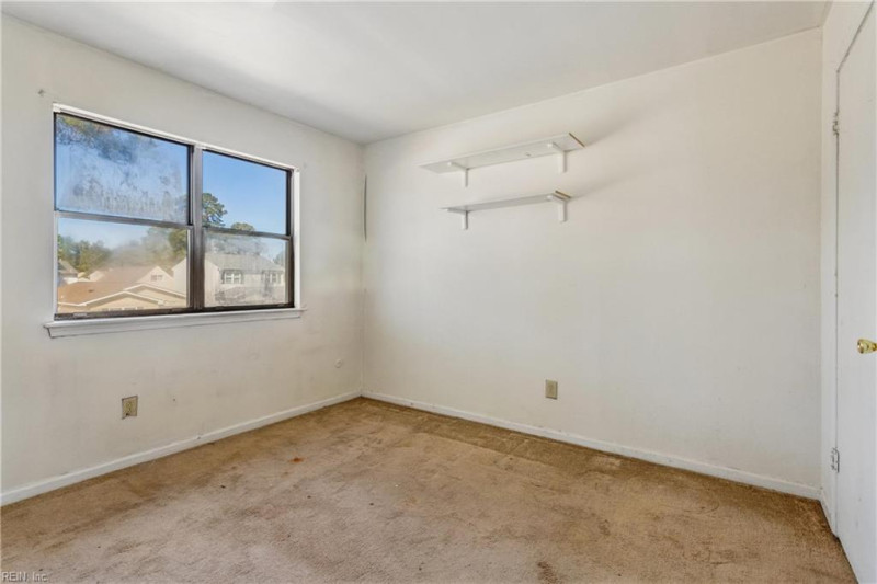 Photo 31 of 45 residential for sale in Portsmouth virginia