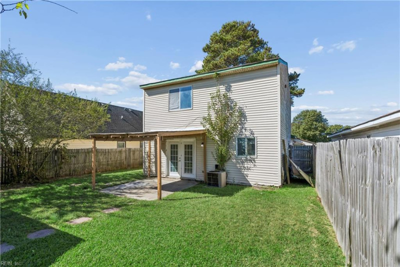 Photo 36 of 45 residential for sale in Portsmouth virginia