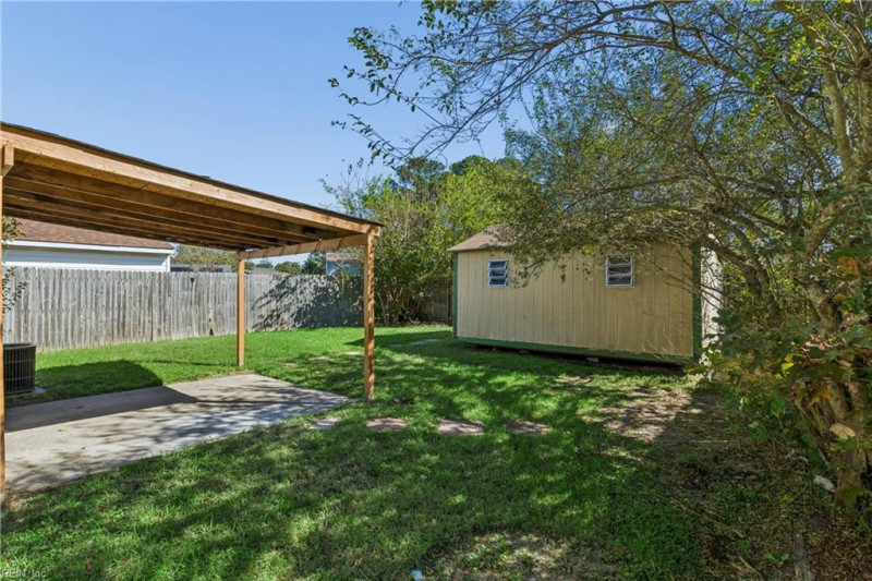 Photo 40 of 45 residential for sale in Portsmouth virginia
