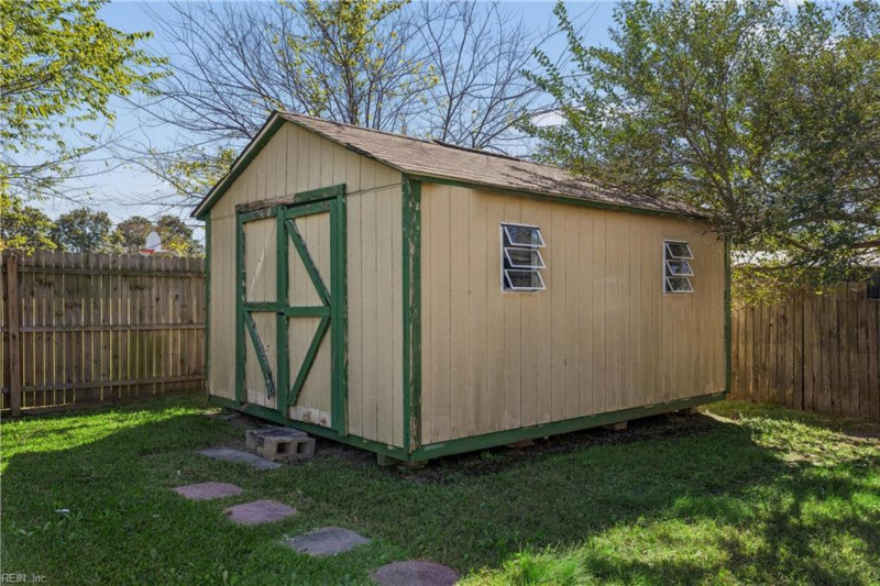 Photo 41 of 45 residential for sale in Portsmouth virginia