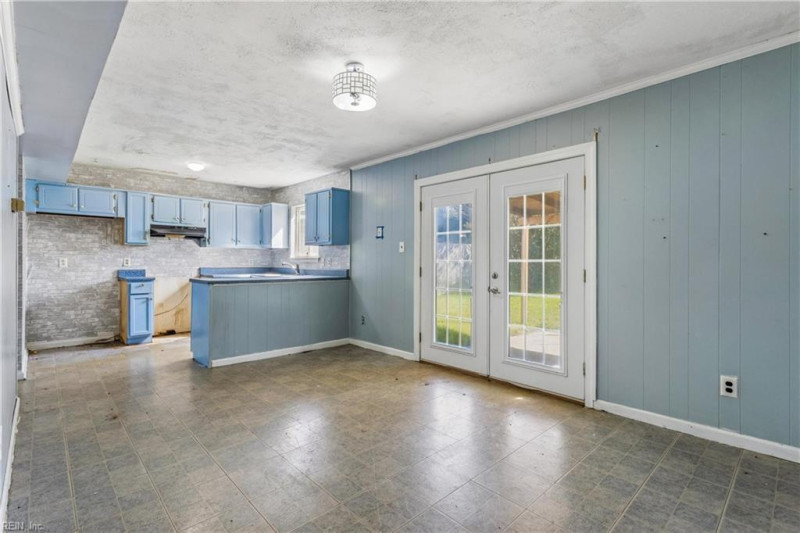 Photo 7 of 45 residential for sale in Portsmouth virginia