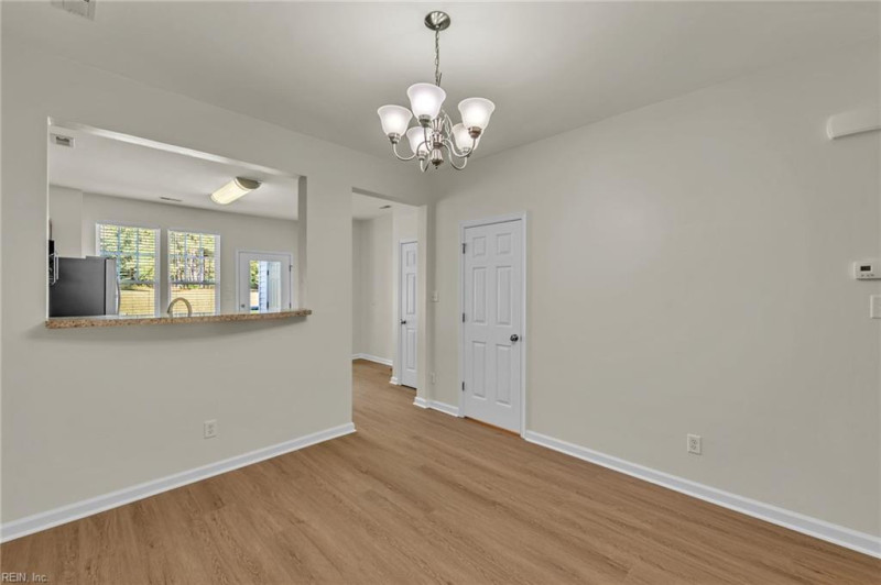 Photo 10 of 29 residential for sale in James City County virginia