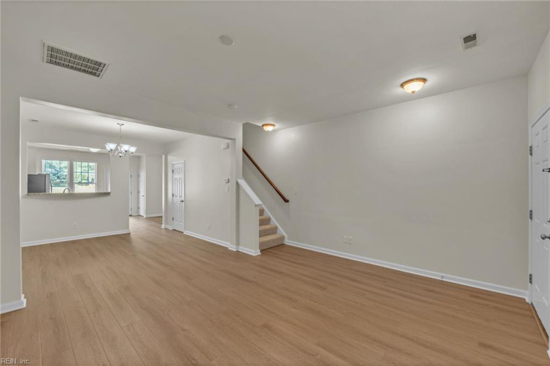 Photo 7 of 29 residential for sale in James City County virginia