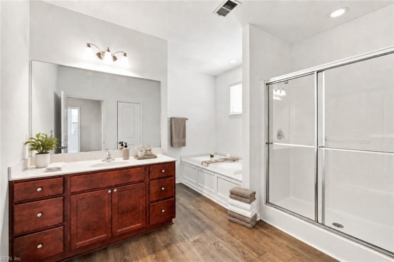 Photo 17 of 41 residential for sale in Virginia Beach virginia