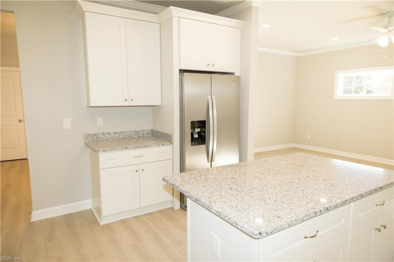 Photo 17 of 37 residential for sale in Chesapeake virginia