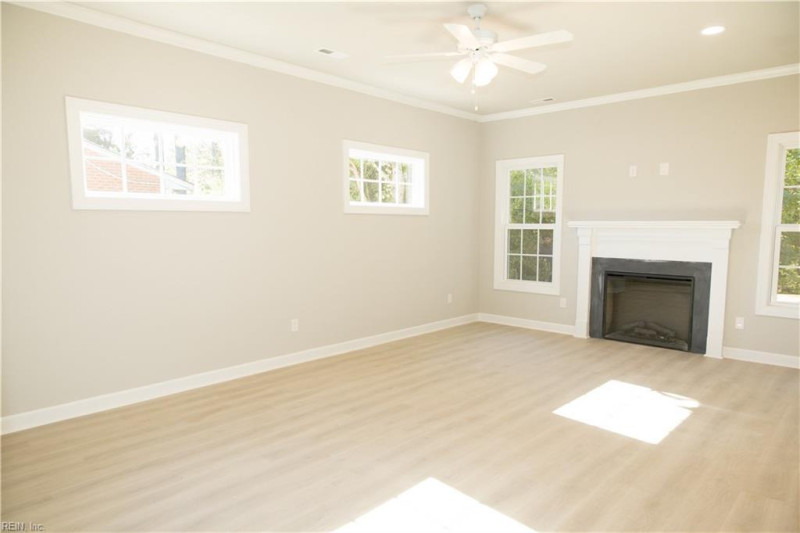 Photo 20 of 37 residential for sale in Chesapeake virginia