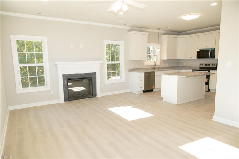 Photo 21 of 37 residential for sale in Chesapeake virginia