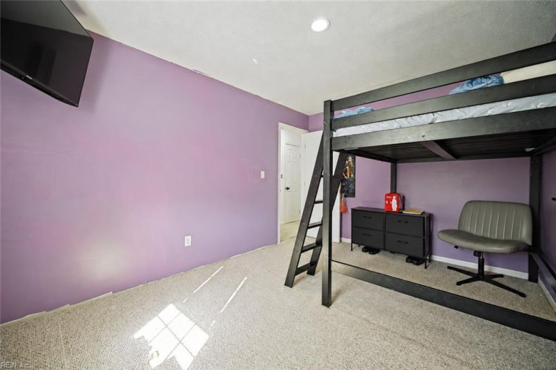 Photo 18 of 33 residential for sale in Virginia Beach virginia