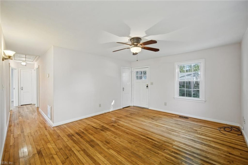 Photo 4 of 25 residential for sale in Hampton virginia Photo 4 of 25 residential for sale in Hampton virginia