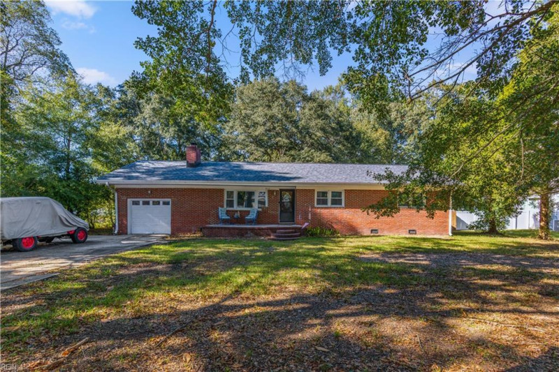 Photo 2 of 39 residential for sale in Chesapeake virginia