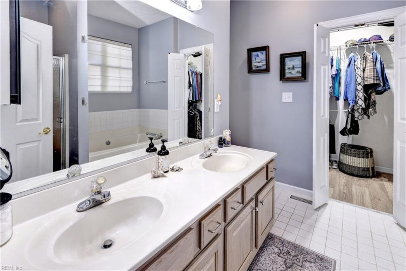 Photo 16 of 34 residential for sale in Williamsburg virginia