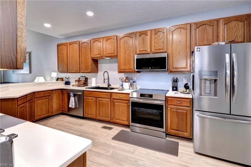 Photo 5 of 34 residential for sale in Williamsburg virginia