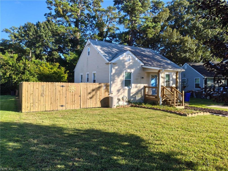 Photo 1 of 8 residential for sale in Norfolk virginia