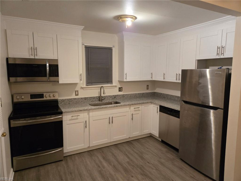 Photo 3 of 8 residential for sale in Norfolk virginia
