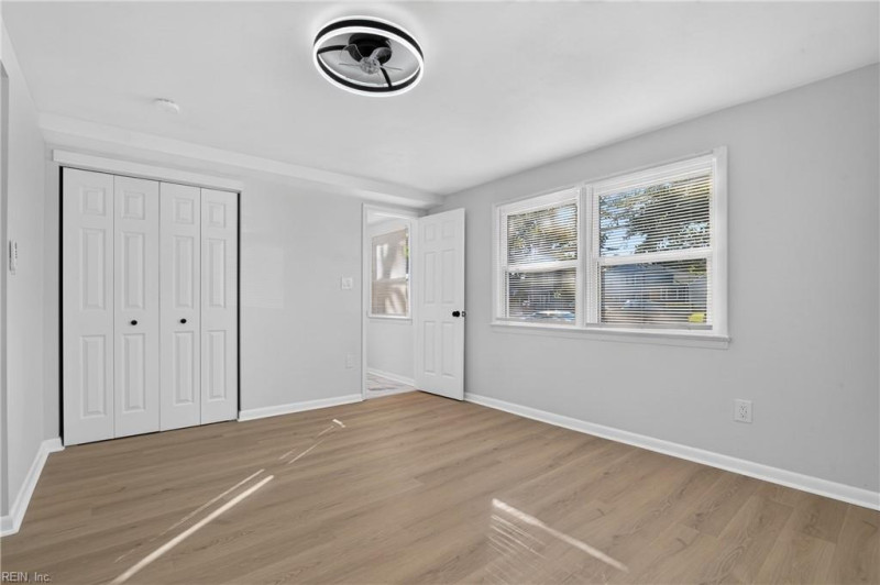 Photo 13 of 25 residential for sale in Hampton virginia
