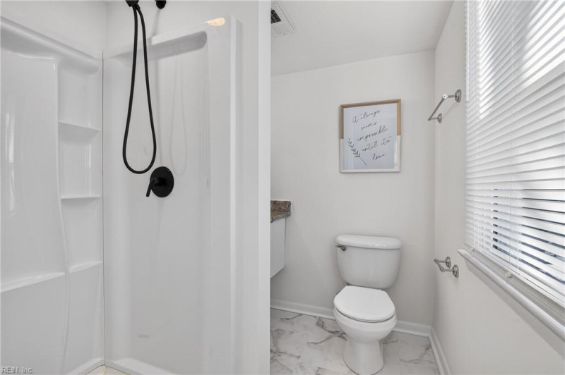 Photo 15 of 25 residential for sale in Hampton virginia
