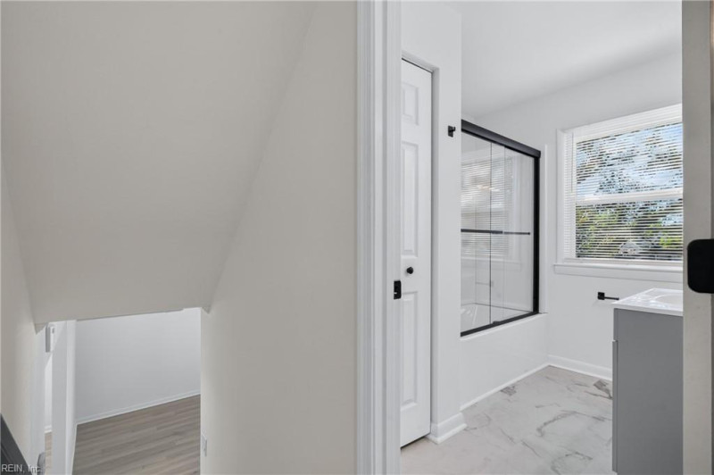 Photo 17 of 25 residential for sale in Hampton virginia