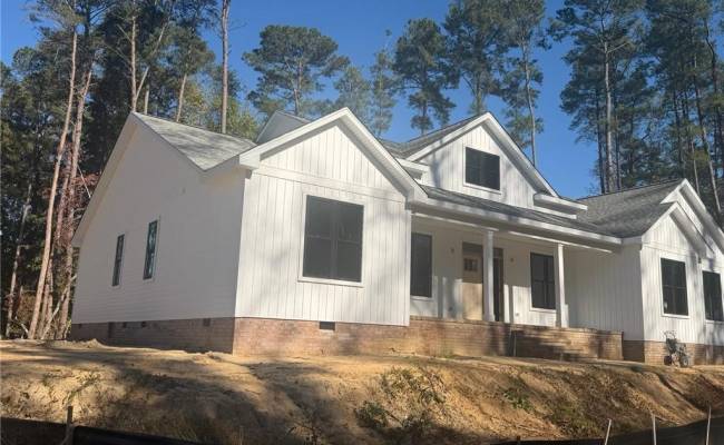 5353 Ridgewood Hills Drive, James City County, VA 23188