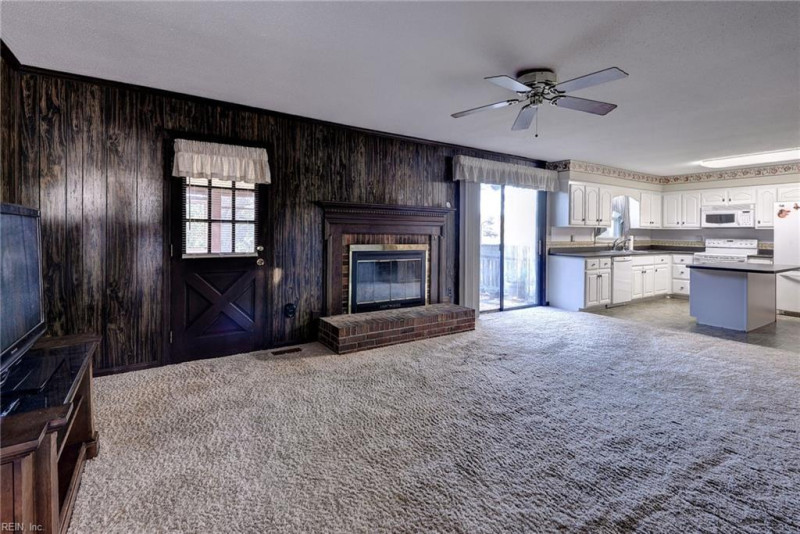 Photo 16 of 31 residential for sale in Poquoson virginia