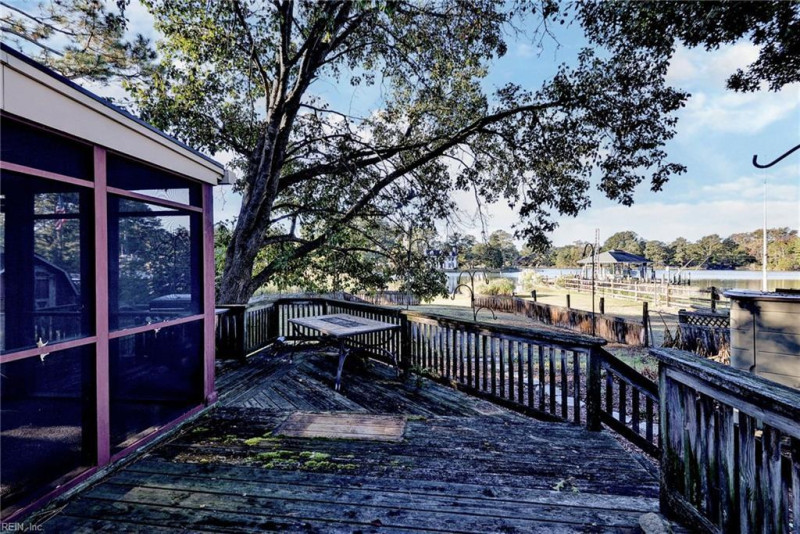 Photo 24 of 31 residential for sale in Poquoson virginia