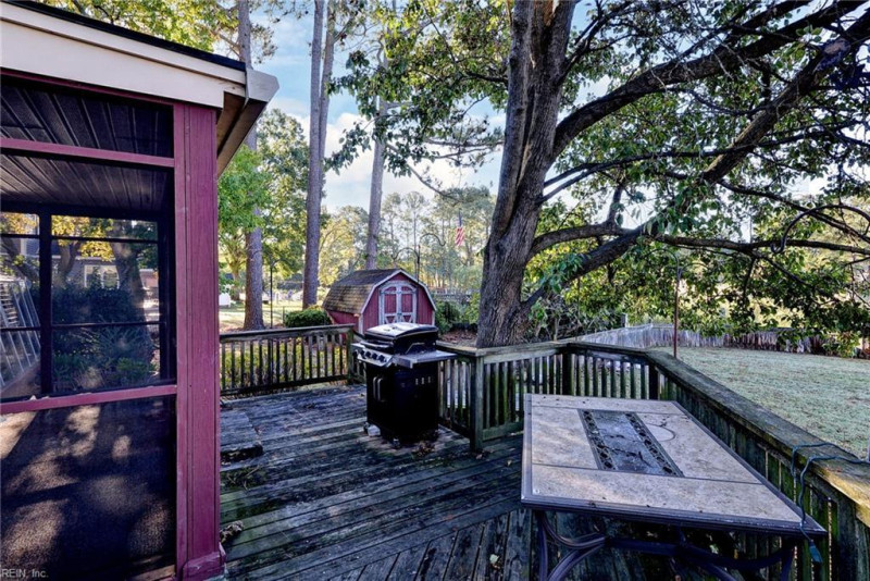 Photo 25 of 31 residential for sale in Poquoson virginia