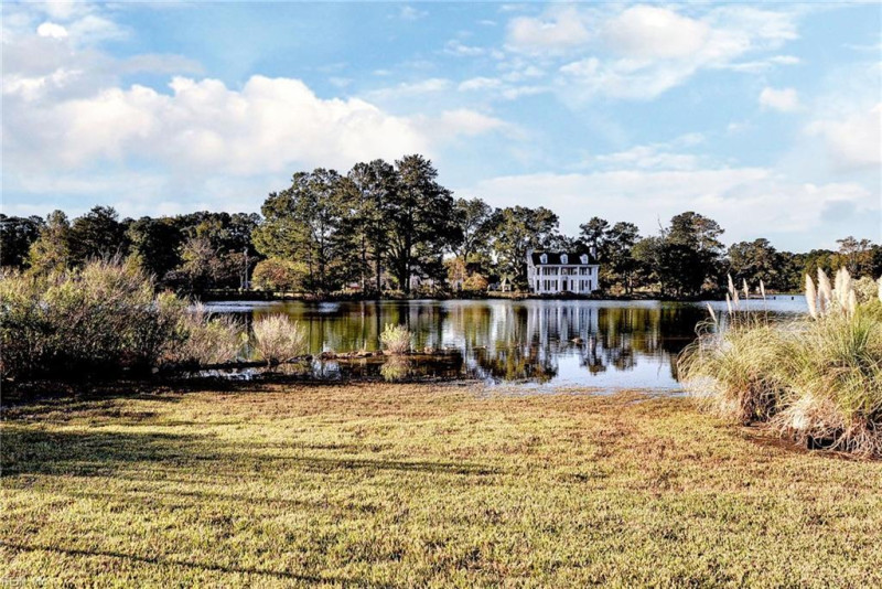 Photo 28 of 31 residential for sale in Poquoson virginia