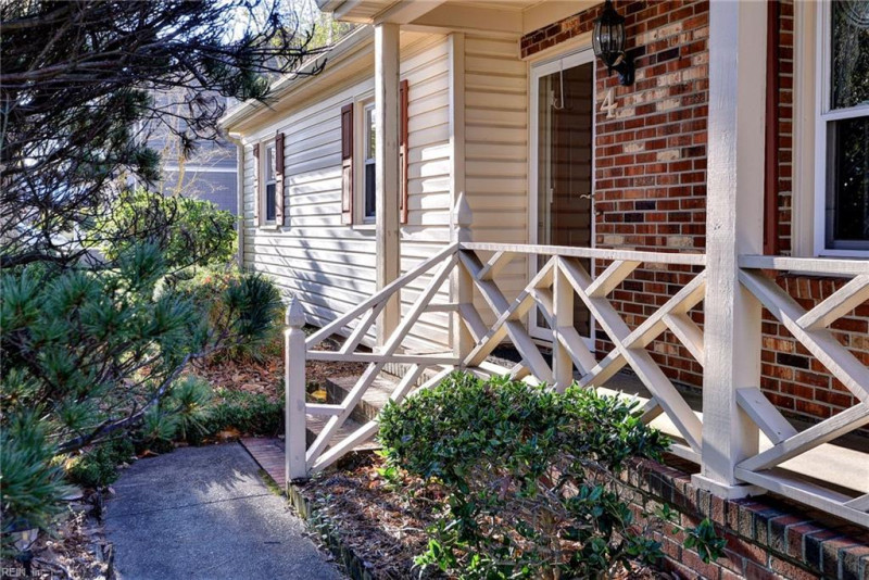 Photo 5 of 31 residential for sale in Poquoson virginia