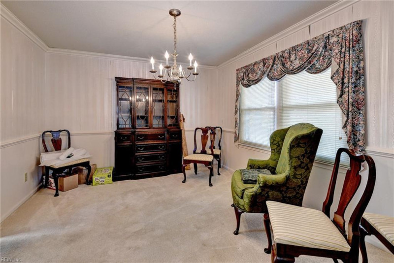 Photo 8 of 31 residential for sale in Poquoson virginia