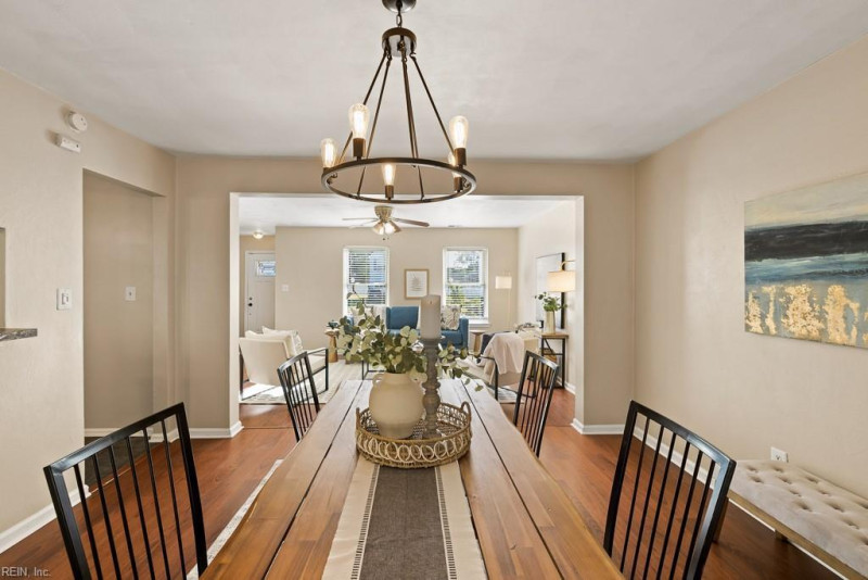 Photo 16 of 44 residential for sale in Norfolk virginia