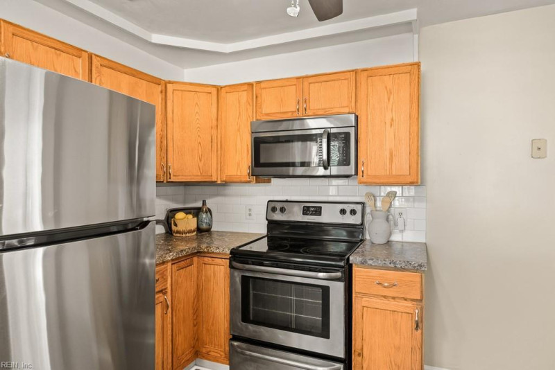 Photo 24 of 44 residential for sale in Norfolk virginia