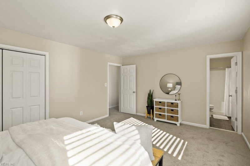 Photo 32 of 44 residential for sale in Norfolk virginia