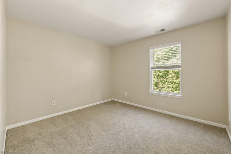 Photo 34 of 44 residential for sale in Norfolk virginia