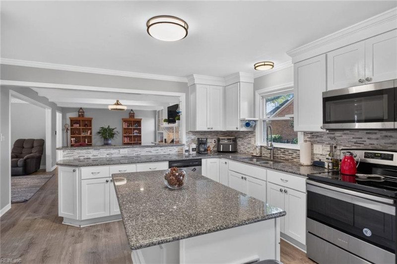 Photo 19 of 42 residential for sale in Virginia Beach virginia