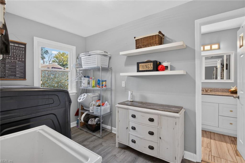 Photo 23 of 42 residential for sale in Virginia Beach virginia