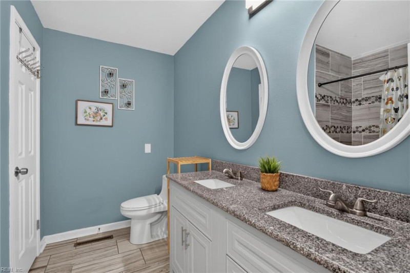 Photo 35 of 42 residential for sale in Virginia Beach virginia