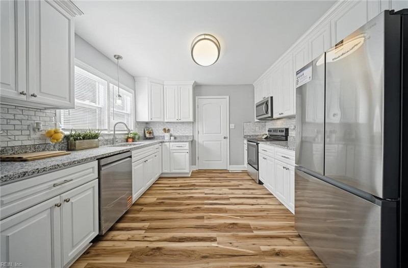 Photo 12 of 37 residential for sale in Newport News virginia