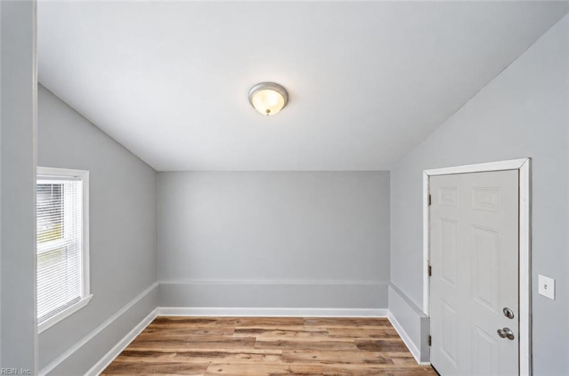 Photo 18 of 37 residential for sale in Newport News virginia