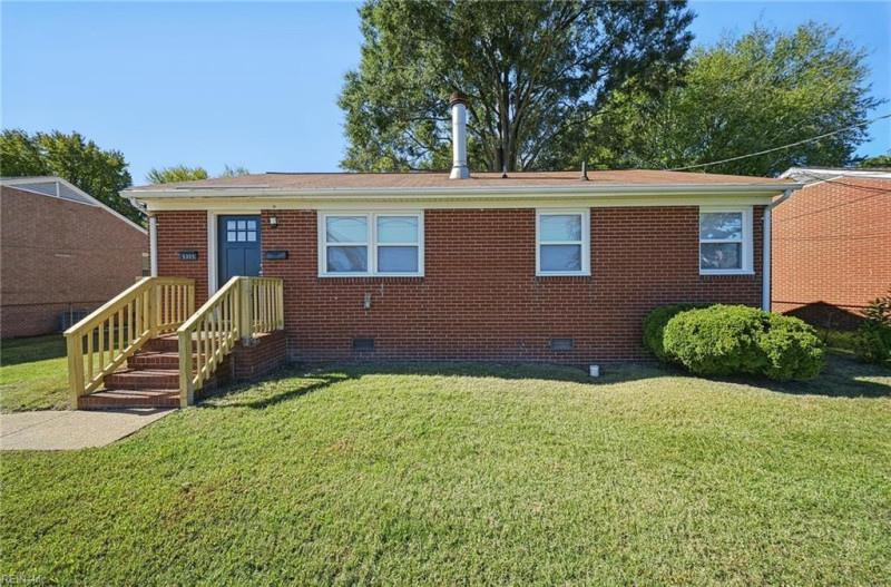 Photo 3 of 37 residential for sale in Newport News virginia