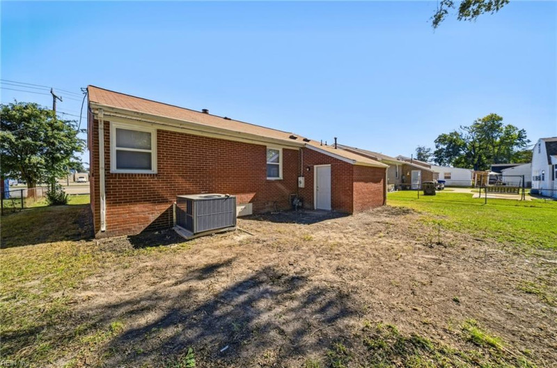 Photo 34 of 37 residential for sale in Newport News virginia