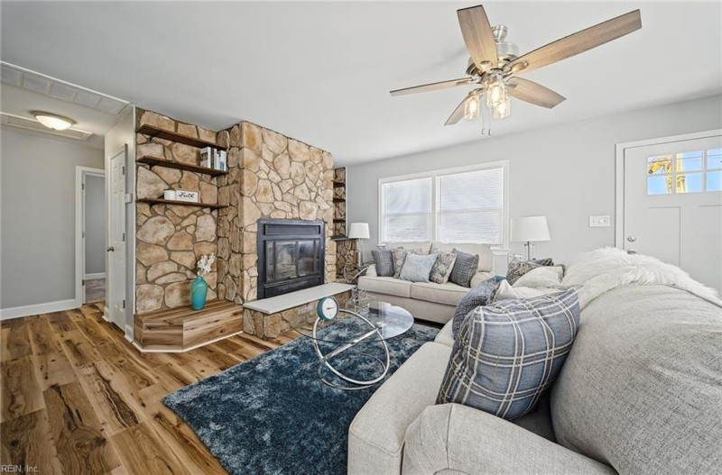 Photo 6 of 37 residential for sale in Newport News virginia