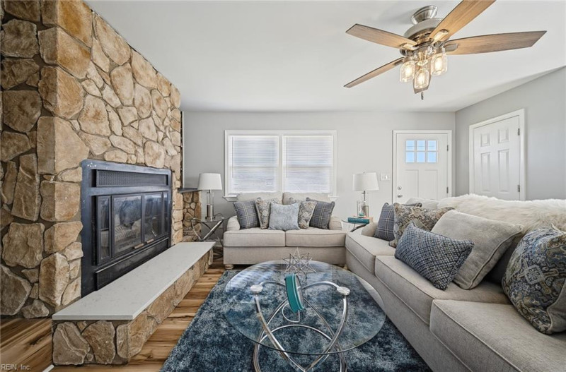 Photo 8 of 37 residential for sale in Newport News virginia