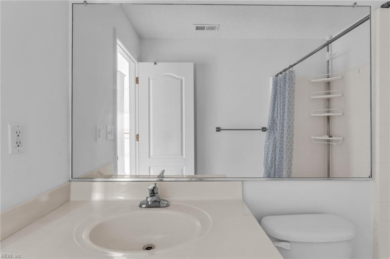 Photo 8 of 27 residential for sale in Chesapeake virginia Photo 8 of 27 residential for sale in Chesapeake virginia