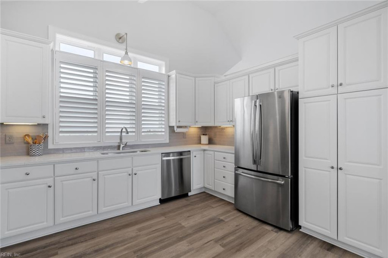 Photo 15 of 49 residential for sale in Virginia Beach virginia
