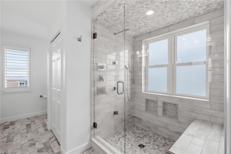 Photo 27 of 49 residential for sale in Virginia Beach virginia