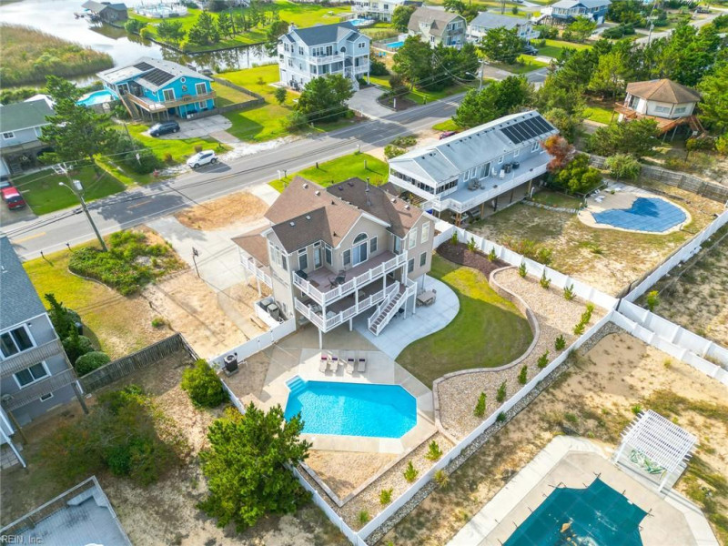 Photo 3 of 49 residential for sale in Virginia Beach virginia
