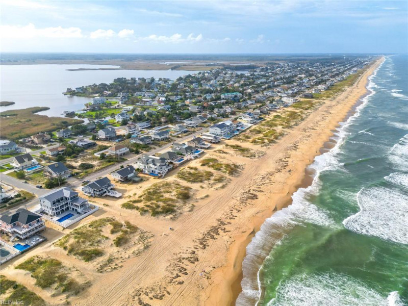Photo 6 of 49 residential for sale in Virginia Beach virginia