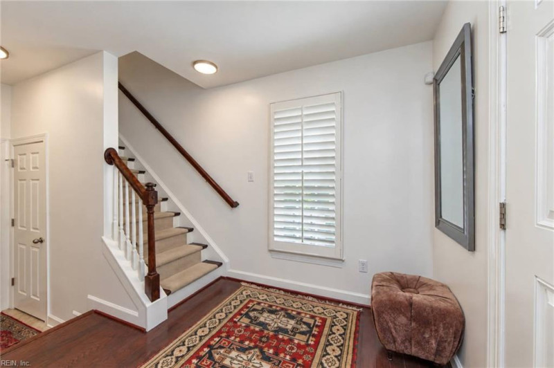 Photo 3 of 40 residential for sale in James City County virginia