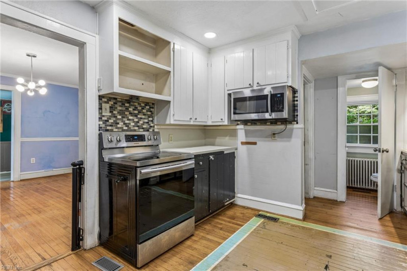 Photo 23 of 48 residential for sale in Hampton virginia
